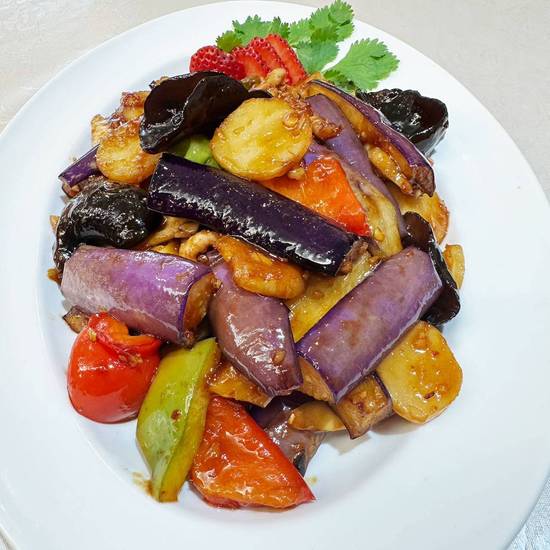 鱼香茄子 / Pan-Fried Eggplant with Garlic Sauce